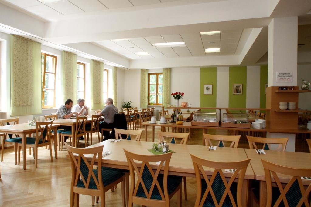 Kloster St. Josef Neumarkt in der Oberpfalz Εξωτερικό φωτογραφία