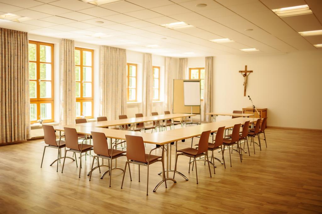 Kloster St. Josef Neumarkt in der Oberpfalz Εξωτερικό φωτογραφία